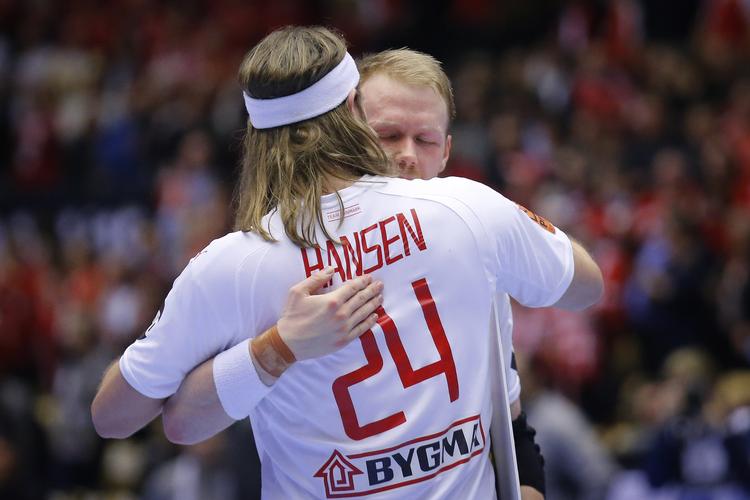 Mikkel Hansen og Anders Zachariassen efter kampen.
   Foto: Jens Dresling/POLFOTO