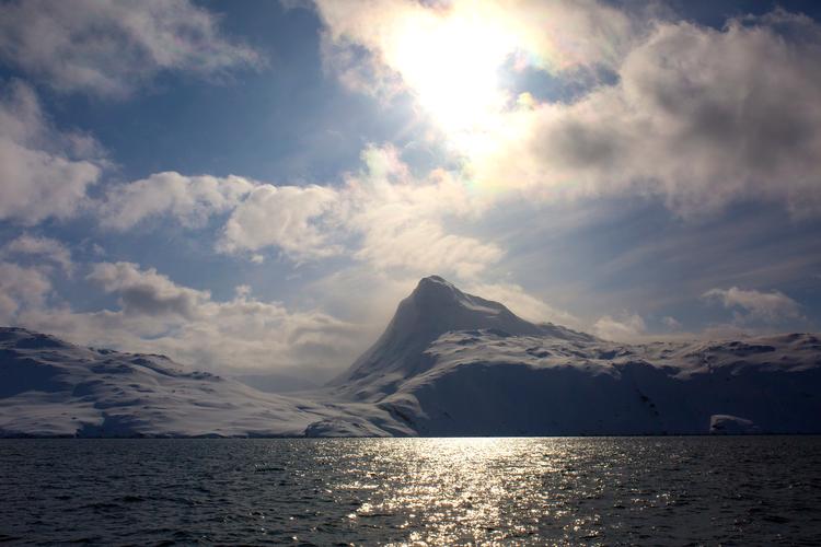 Det danske rigsfælleskab har gennem Grønland en unik mulighed for at få både indflydelse og viden om Arktis. Desværre bliver det ikke prioriteret nok.  Foto: Ivan Boll/POLFOTO