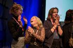 Over 6500 elever har deltaget i skolernes mediekonkurrence. Silke Waade Clathworthym og Karla Hebsgaard Lund går i 9.A på Bernadotteskolen, som var blandt vinderne.   Foto: Emma Sejersen/POLFOTO