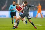  Frenkie de Jong spiller sæsonen færdig Ajax, som fortsat er med i CHampions League.  Foto: Peter Dejong/AP