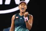 Med sejren i Australian Open har Naomi Osaka vundet to grandslamfinaler i træk, efter hun i efteråret også vandt US Open. Det er første gang siden Serena Williams i 2015, at en kvinde er to grandslamr i træk. Foto: Jewel Samad/Ritzau Scanpix