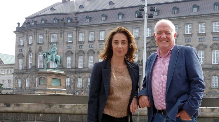 Kokken Rick Stein besøgte København, hvor Sofie Gråbøl fortalte ham om Janteloven.  Foto: DR