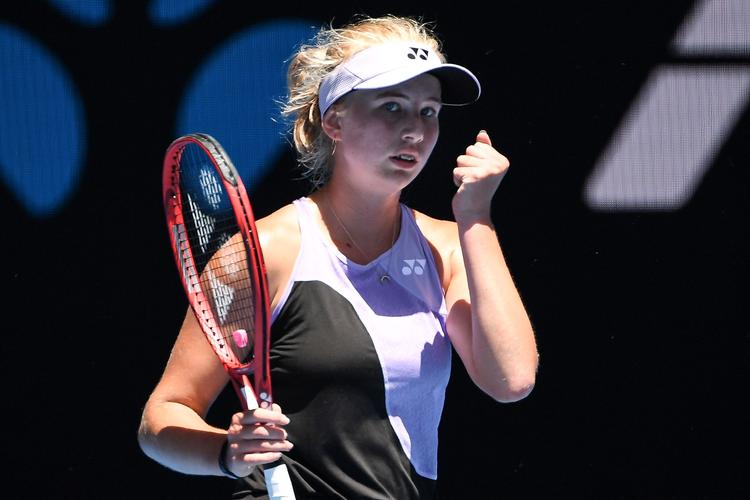 16-årige Clara Tauson viste efter en svær start i Melbourne flot stabilitet og kronede turen til Australien med en grand slam-titel. 
   Foto: William West/Ritzau Scanpix