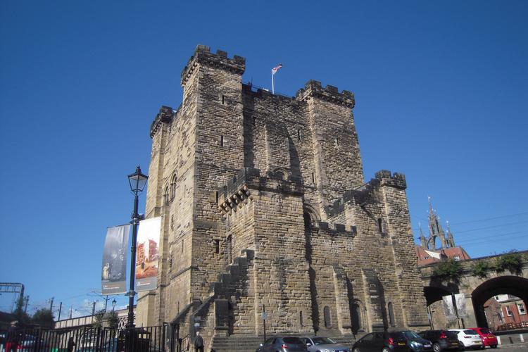 Det gamle borgtårn på det 'nye slot', Newcastle Castle, stammer helt tilbage fra 1100-tallet. Foto: Kim Wiesener