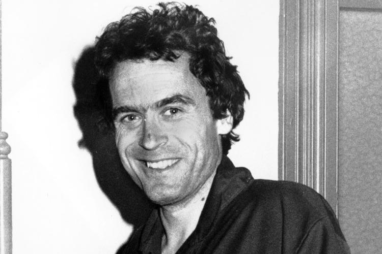 Ted Bundy fik dødsdom efter at have tilstået mordet på 30 kvinder. Men står angiveligt bag om mod 100 drab.  Foto: Ap/Ritzau Scanpix