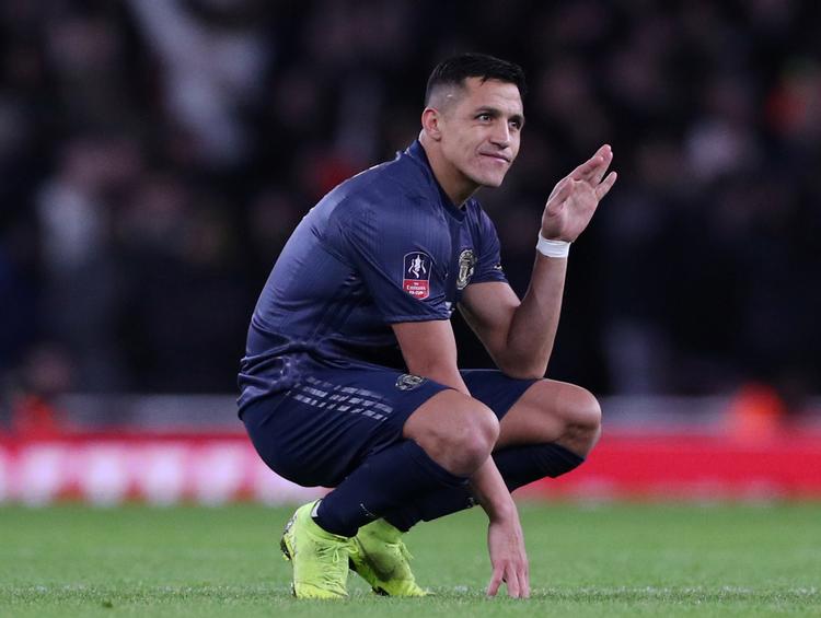 Alexis Sanchez havde forleden succes mod sin tidligere klub Arsenal, men han ved ikke, hvornår han er på banen igen, for Manchester United roterer med sine fire kendte angribere. 
   Foto: Hannah Mckay/Ritzau Scanpix
