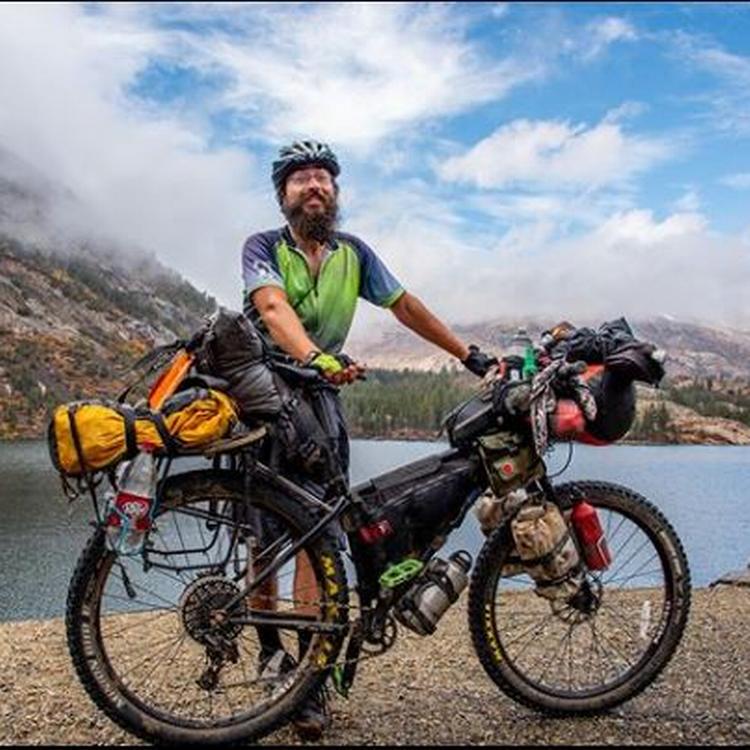 På cykel gennem Yosemite National Park, der ligger i den østlige del af Californien. Foto: @72photoholic