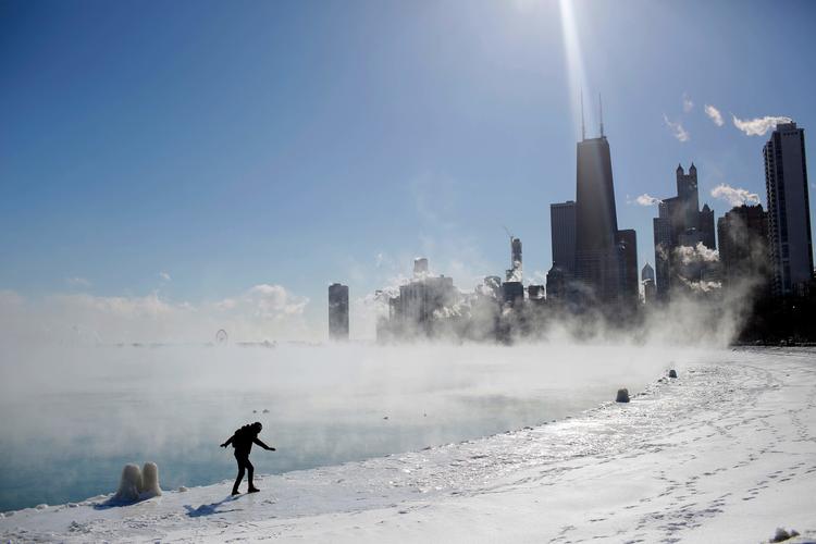 Chicago er som lagt i en fryser disse dage. Temperaturen er under 30 minusgrader.  Foto: Joshua Lott/Ritzau Scanpix