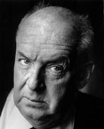 Vladimir Nabokov skriver vidunderlig prosa, som man glædeligt overgiver sig til og griner med på. Det varer bare ikke evigt. Foto: Tappe Horst