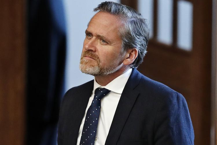 »Har netop talt med @jguaido (Juan Guaidó, red) og udtrykt Danmarks fulde støtte til den venezuelanske befolknings kamp for demokrati, siger Anders Samuelsen påø twitter.
    Spørgetime med statsministeren på Christiansborg. Udenrigsminister Anders Samuelsen (LA).
   Foto: Jens Dresling/POLFOTO