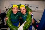Kenny De Ketele (t.v.) og Moreno De Pauw nyder triumfen i Ballerup Super Arena. Foto: Thomas Sjørup/Ritzau Scanpix