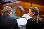 Beskæftigelsesminister Troels Lund Poulsen (V) og Socialdemokratiets formand Mette Frederiksen forhandler sammen med de øvrige partier bag velfærdsforliget fra 2006 om at skabe bedre muligheder for tidlig tilbagetrækning for nedslidte. Men der er stor uenighed om kursen. Foto: Jens Dresling/POLFOTO