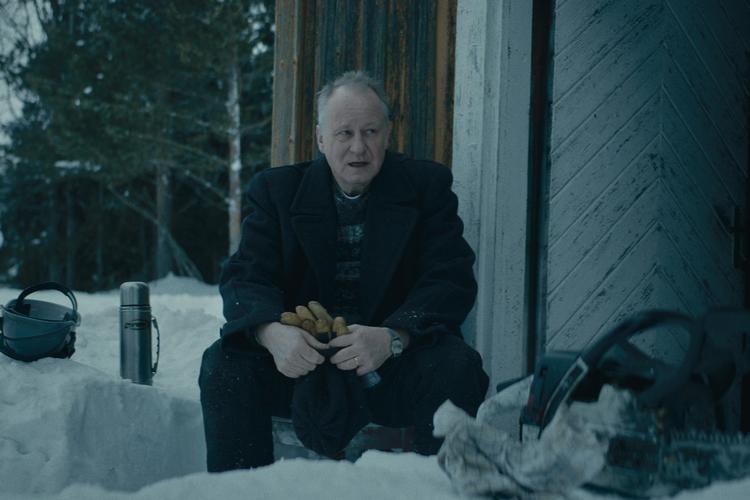 Den svenske stjerne Stellan Skarsgård spiller med i den norske film 'Ud at stjæle heste', som begejstrer tyske anmeldere ved Berlinalen for dens billede af de smukke norske landskaber, selv om den er optaget i Litauen. Pr-foto: 4½ Film