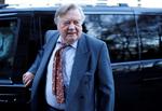 »EU-skeptikerne har skabt et parti i partiet. De har deres egen leder, deres egen indpisker. Jeg så meget gerne, at de forlod partiet«., siger den konservative, proeuropæiske Kenneth Clarke, der er det længst siddende medlem af det britiske underhus. Foto: Henry Nicholls/Ritzau Scanpix