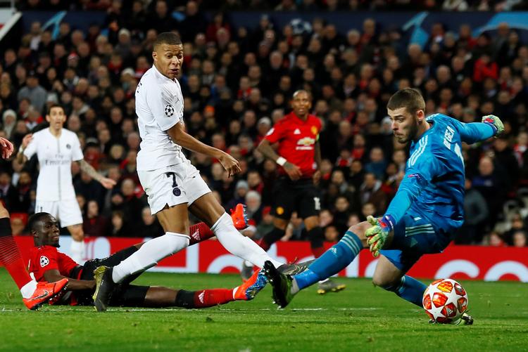 Med denne scoring bag David De Gea krydrede Kylian Mbappé sin indsats mod Manchester United. Foto: Jason Cairnduff/Ritzau Scanpix