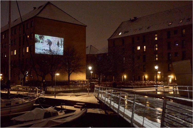 Forskellige steder i Københavns bybillede, Helsingør og Køge vil der være fra 18.-24. februar være videoprojektioner på gavle og metrostationer som del af kortfilmfestivalen 60Seconds.  Foto: Pressefoto