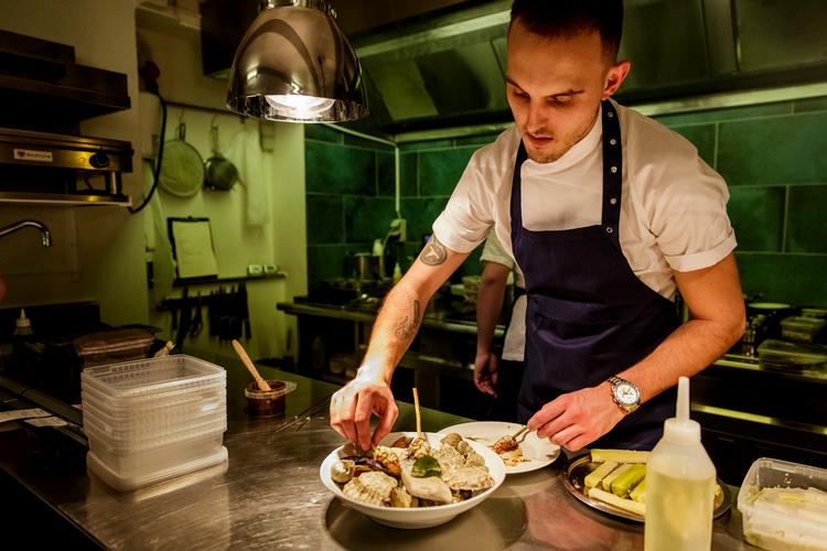 Nyåbnede The Pescetarian drives af folkene bag Marv &amp; Ben. Og restauranten »rammer den lige i røven«, skriver vores anmelder.  Foto: Mads Nissen/POLFOTO
