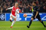 Det ærgrer den danske landsholdsangriber Kasper Dolberg, at Ajax ikke formåede at udnytte et stort overtag i den første af to Champions League-ottendedelsfinaler mod Real Madrid, som endte med at vinde 2-1 i Amsterdam. Foto: Wolfgang Rattay/Ritzau Scanpix