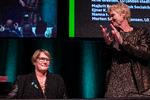 Lizette Risgaard (th) blev formand for den nye hovedorganisation FH, da LO blev lagt sammen med Bente Sorgenfreys (tv.) funktionærer i FTF. Nu  forsøger FH at sætte en markant dagsorden ved at opfordre til trepartsdrøftelser om neds Foto: Joachim Ladefoged