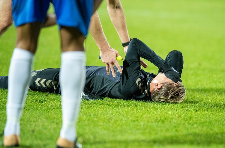 Brøndbyspillerne var sønderknuste efter en jammerlig indsats og nederlaget til Esbjerg
   Foto: John Randeris/Ritzau Scanpix