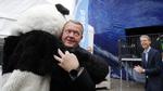 Statsminister Lars Løkke Rasmussen fotograferet under generalprøven på den officielle velkomstceremoni for de kinesiske pandaer. 