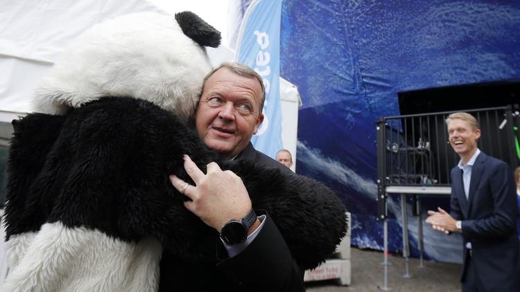 Statsminister Lars Løkke Rasmussen fotograferet under generalprøven på den officielle velkomstceremoni for de kinesiske pandaer. 