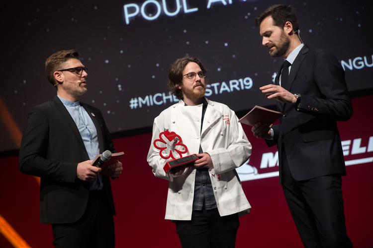 Poul Andrias Ziska, køkkenchef på færøske Koks, modtog mandag aften restaurantens anden michelinstjerne.  Foto: Louise Herrche Serup/POLFOTO