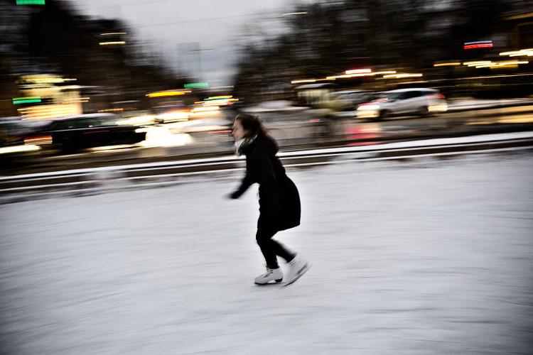Skøjtesæsonen er ved at nå sin ende, og der er kun få dage endnu, hvis du vil ud på isen. Arkivfoto Joachim Adrian/POLFOTO