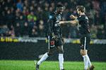 Den høje Paul Onuachu og FCM-forsvareren Kian Hansen jubler efter 1-0-scoringen mod AaB, som Onuachu stod for.   Foto: Jens Nørgaard Larsen/Ritzau Scanpix