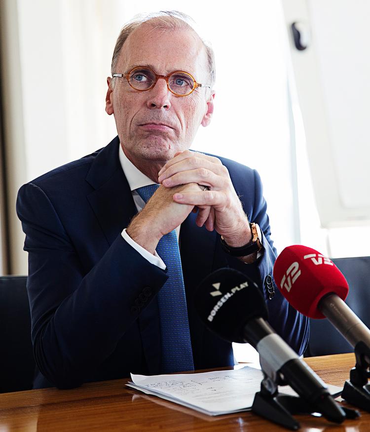 Den bedst lønnede topchef i 2018 var Carlsbergs hollandske CEO Cees t’Hart, der fik en årlig gage på 52,5 mio. kr. eller mere end 200 gange så meget som gennemsnitslønnen for Carlsbergs 43.837 medarbejdere på lidt under ca. 260.000 kr. om året, skriver sociolog og forsker i magteliter Christoph Ellersgaard. 
   Foto: Bundgaard Carsten/POLFOTO