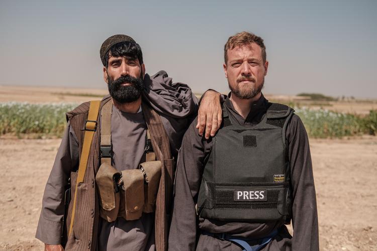 Selvom Martin Tamm Andersen præsenterer sig som journalist, er det hele tiden afgørende, at de forkerte ikke får nys om, at han er tidligere soldat, da det vil øge risikoen for kidnapninger.  Foto: Lars Skree