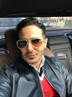 Simon Leviev/Tapiro var i 2015 kæreste med en dansk kvinde. "Han var ekstremt begavet, utroligt sympatisk - og ondskabsfuld", siger hun i dag. 