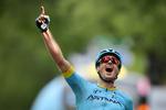 Jakob Fuglsang havde grund til den helt store jubel efter den samlede sejr i Ruta del Sol. Foto: Fabrice Coffrini/Ritzau Scanpix