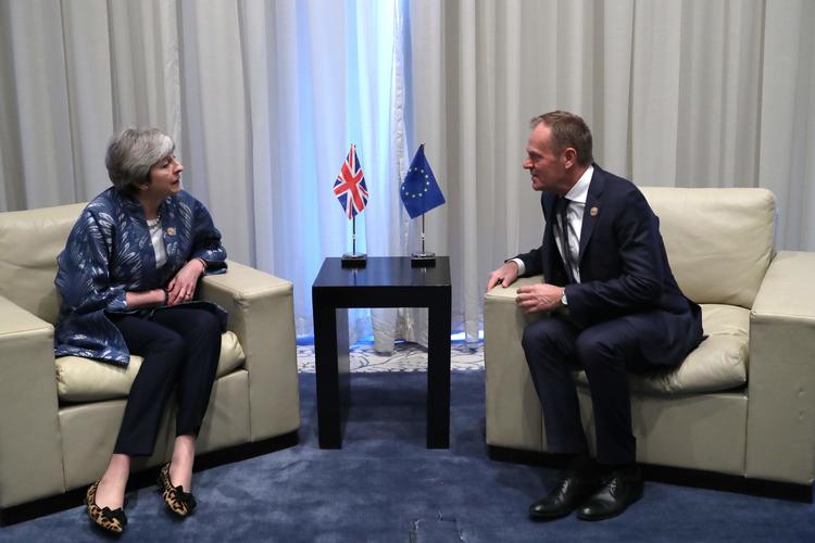 Donald Tusk og Theresa May i samtale om Brexit. Foto: Francisco Seco/Ritzau Scanpix