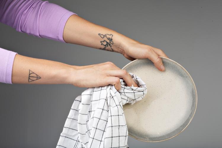 

Der er flere gode produkter i forskellige prisklasser i viskestykketesten.
   Foto: Miriam Dalsgaard