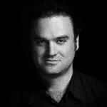 I Odense Symfoniorkester har de en fremragende førstebratschist. Han hedder Rafaell Altino. På sit nye soloalbum spiller han samtidsmusik, men det mest fantastiske er Altino selv. PR Michael Bennati