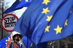 Storbritannien træder formelt set ud af EU 29. marts. Landet kan inden da vælge at udskyde Brexit - enten i kort eller lang tid - men det er ikke uden konsekvenser for det kommende valg til Europa-Parlamentet.-
   Foto: Toby Melville/Ritzau Scanpix