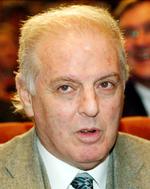 Den argentinsk-israelske dirigent Daniel Barenboim har angiveligt taget fat i og rystet medarbejdere i raseri. 

   Foto: Michael Probst/Ritzau Scanpix