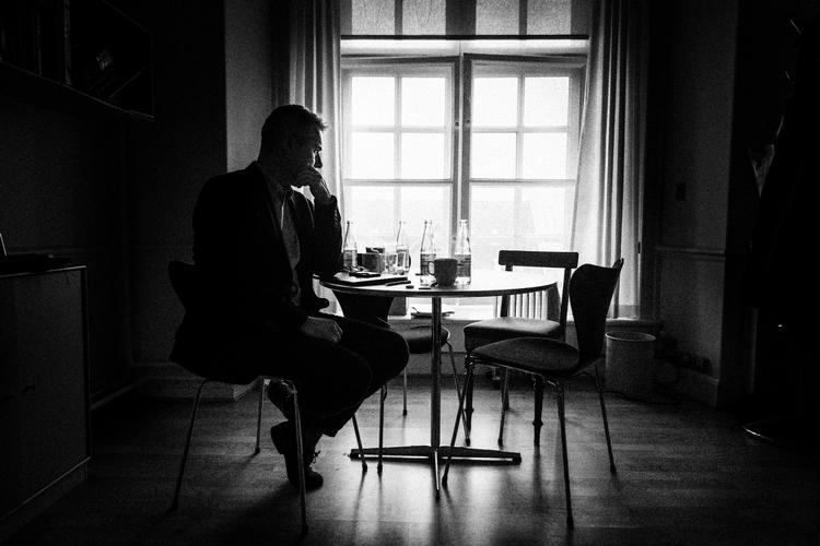 Mon Sass ender som finansminister, der går for at være regeringens hårdeste job? Trods alt. Nogen Kampmann er han ikke, og gruppeformanden er mere indpisker og strateg. Tiderne er skiftet, skriver Hans Davidsen-Nielsen.
   Arkivfoto: Mads Nissen