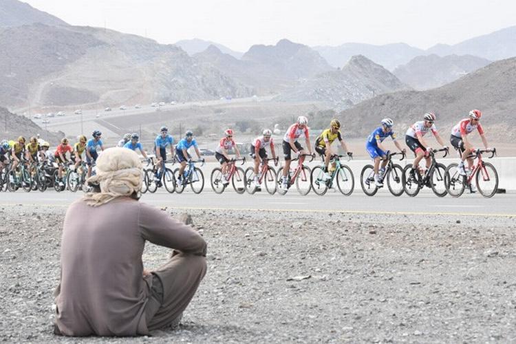 Det var ikke just, fordi der skete det mest ophidsende undervejs på dagens etape, hvilket billedet vel giver et meget godt indtryk af. Foto: LaPresse/Ferrari-Paolone. 
