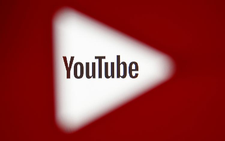YouTube lukker for kommentarer på alle videoer med børn som reaktion på pædofilisag. Men det løser ikke problemerne, og god kommunikation mellem børn og unge går tabt, mener Red Barnet. Foto: Dado Ruvic/Ritzau Scanpix