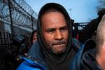 R. Kelly afviser alle anklager om seksuelt misbrug af mindreårige.  Foto: Scott Olson/Ritzau Scanpix