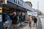 Irma på Roskildevej i Valby skulle lukkes. Kunderne protesterede. Butikken fik en chance. Afgørelsen faldt i går. Foto: Henning Schjødt Petersen. Foto: Henning Schjødt Petersen
