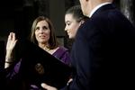 Senator Martha McSally siger, at hun blev voldtaget af en overordnet, da hun tjente i det amerikanske luftvåben. Foto: Aaron Bernstein/Ritzau Scanpix