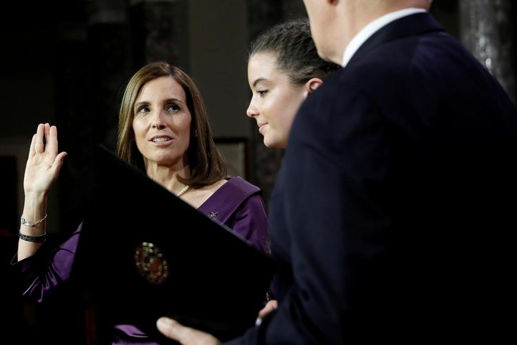 Senator Martha McSally siger, at hun blev voldtaget af en overordnet, da hun tjente i det amerikanske luftvåben. Foto: Aaron Bernstein/Ritzau Scanpix