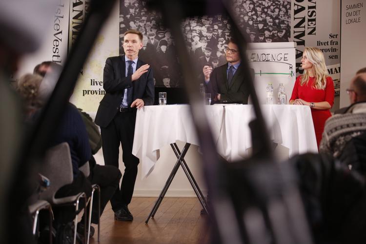 Torsdag var der debatmøde mellem Kristian Thulesen Dahl og Pernille Vermund i Aabenraa.
 Foto: Jacob Ehrbahn