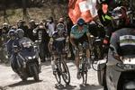 Jakob Fuglsang og Julian Alaphilippe side om side i det succesrige udbrud på en af grusvejsstrækningerne i Strade Bianche. Foto: Marco Bertorello/Ritzau Scanpix
