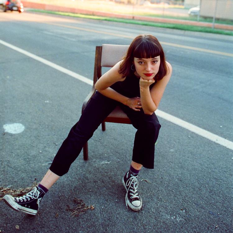 Den 26-årige Stella Donnelly er repræsentant for en helt selvfølgelig feminisme, der går frisk til sagen.  