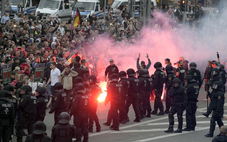 Demonstration i Chemnitz, Tyskland. August 2018. Foto: AP Foto/Jens Meyer. Foto: Jens Meyer/Ritzau Scanpix