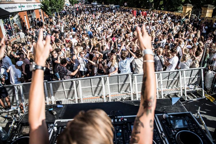Gadefesten så sådan ud på Nørrebro under Distortions første dag sidste år.  Foto: Anthon Unger